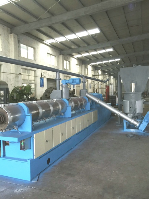 橡胶脱硫挤出机