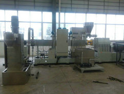 100橡胶水下切粒